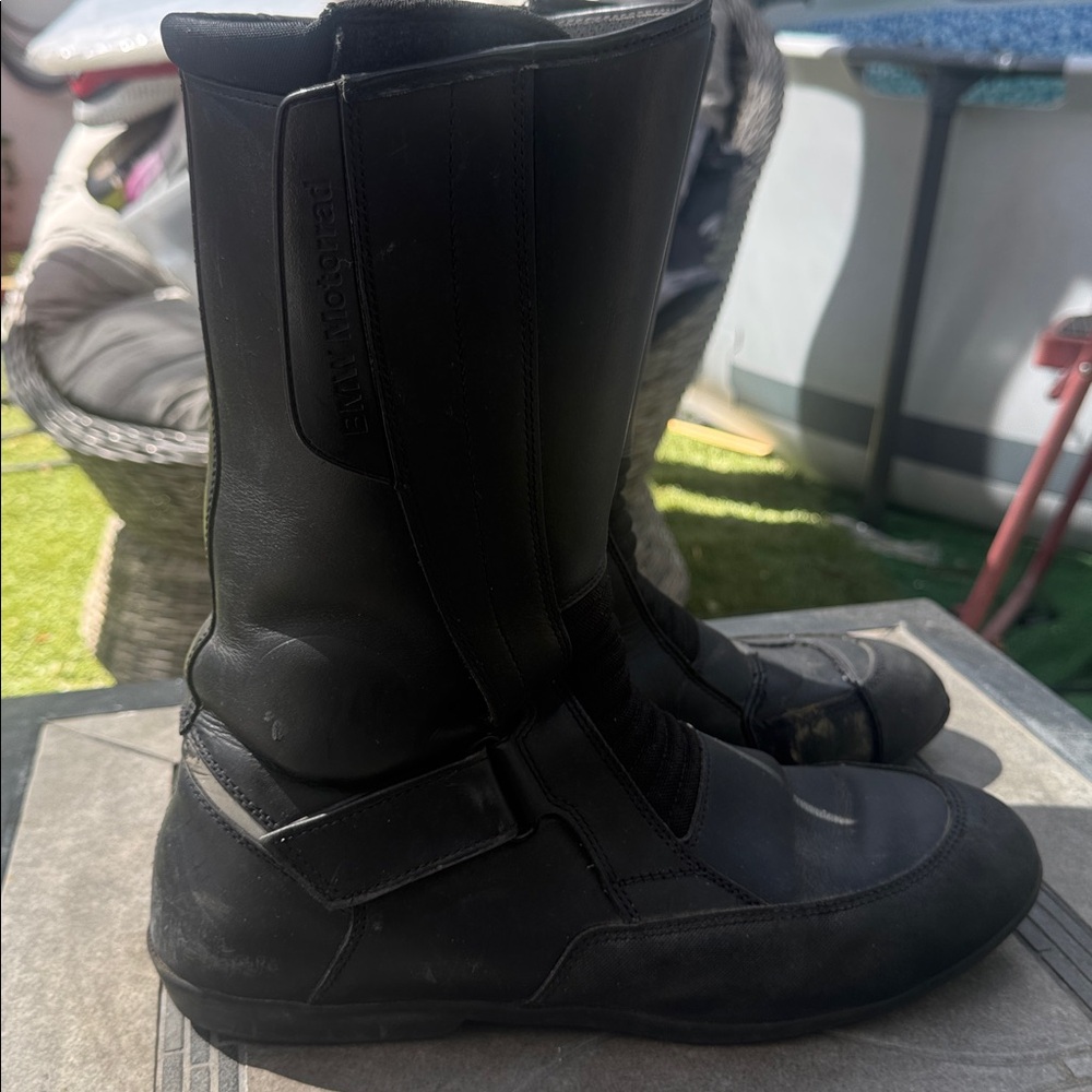 BMW SZ 10 / 47Black Motoroad Boots selling as is please see pictures